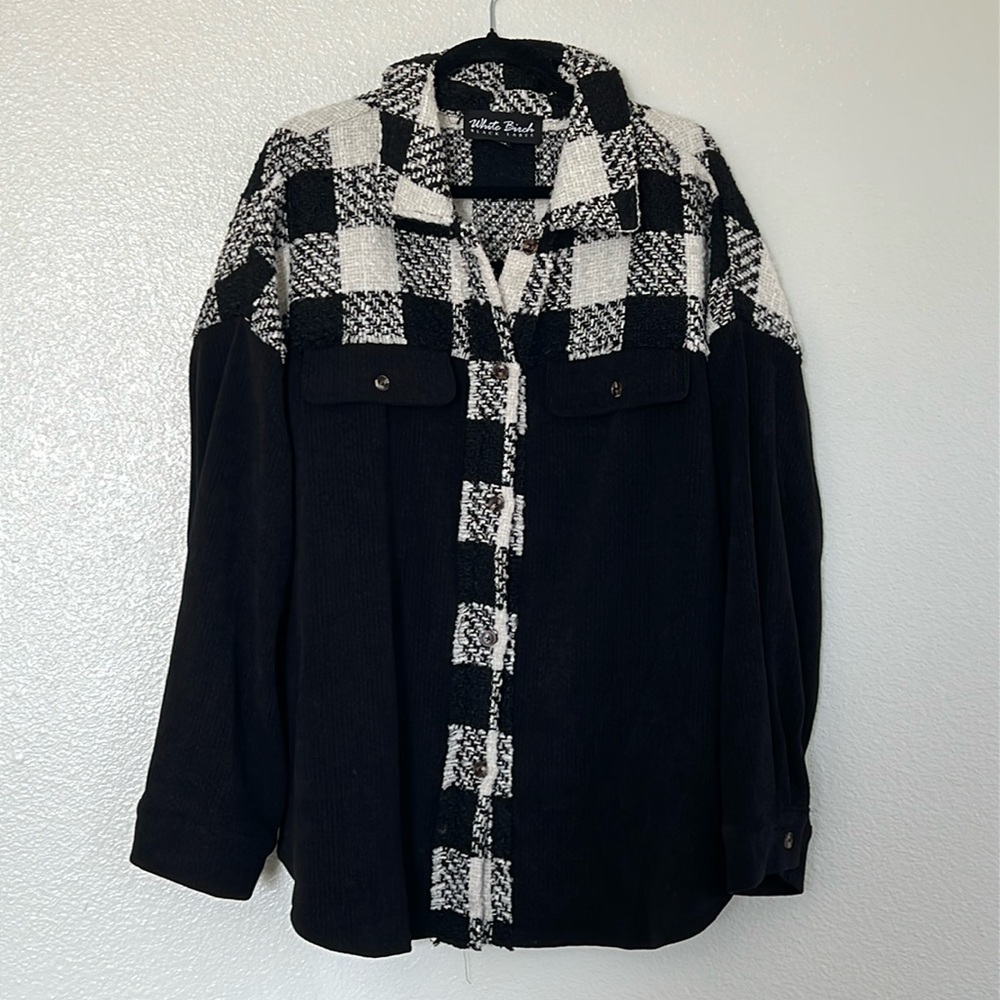 Black and white button down shacket, size 2X